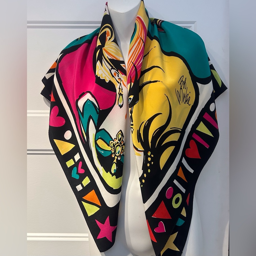 VTG BOB MACKIE “Wearable Art” Scarf 36X36